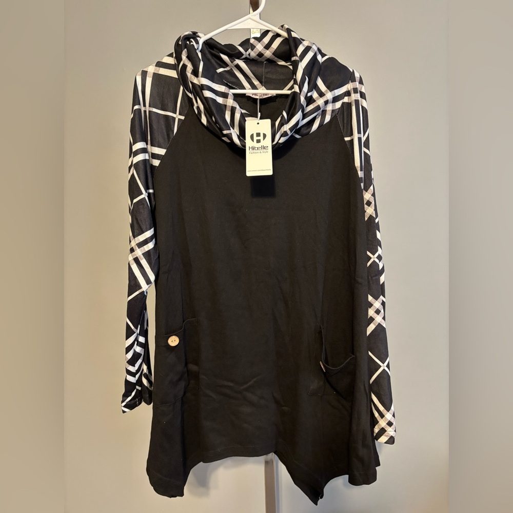 Womens Long sleeve tunic black and black and white sleeve shirt‎ 2XL NWT